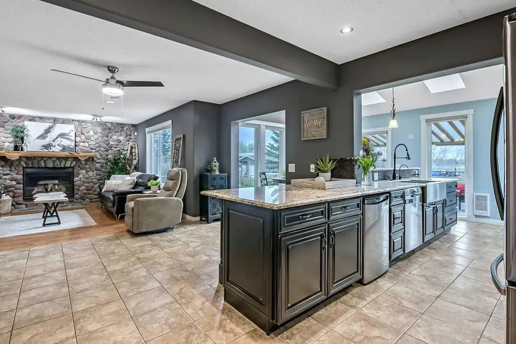 1105 Turner Gate SW Diamond Valley AB T0L 2A0