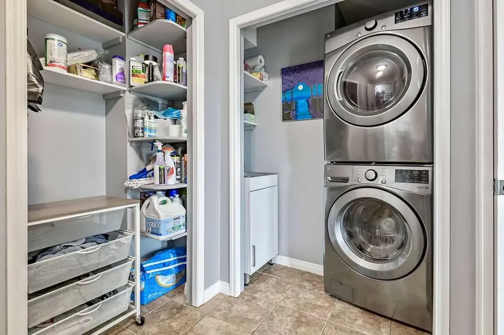 1105 Turner Gate SW Diamond Valley AB T0L 2A0
