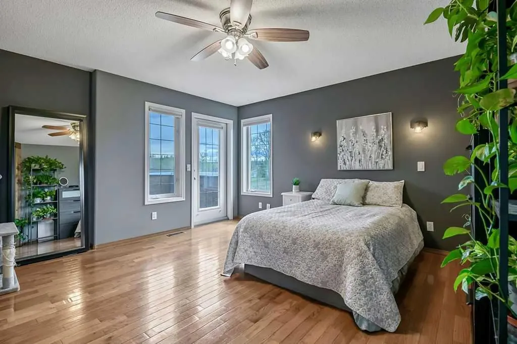1105 Turner Gate SW Diamond Valley AB T0L 2A0
