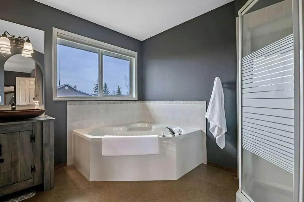 1105 Turner Gate SW Diamond Valley AB T0L 2A0