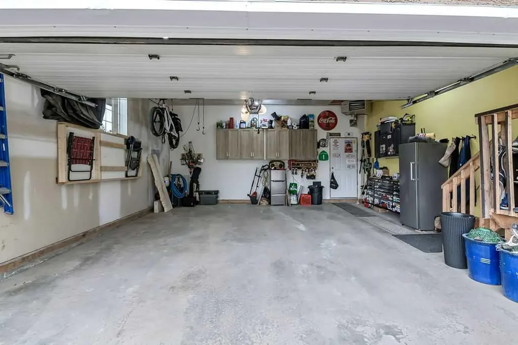 1105 Turner Gate SW Diamond Valley AB T0L 2A0