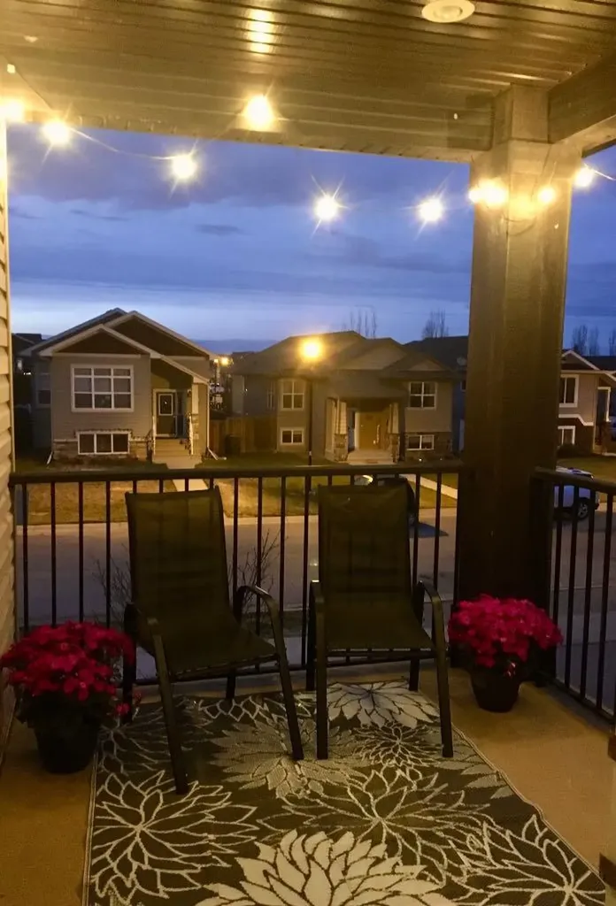 639 Oak Street Springbrook AB T4S 0E5