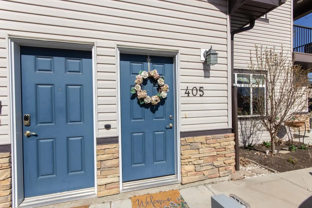 639 Oak Street Springbrook AB T4S 0E5