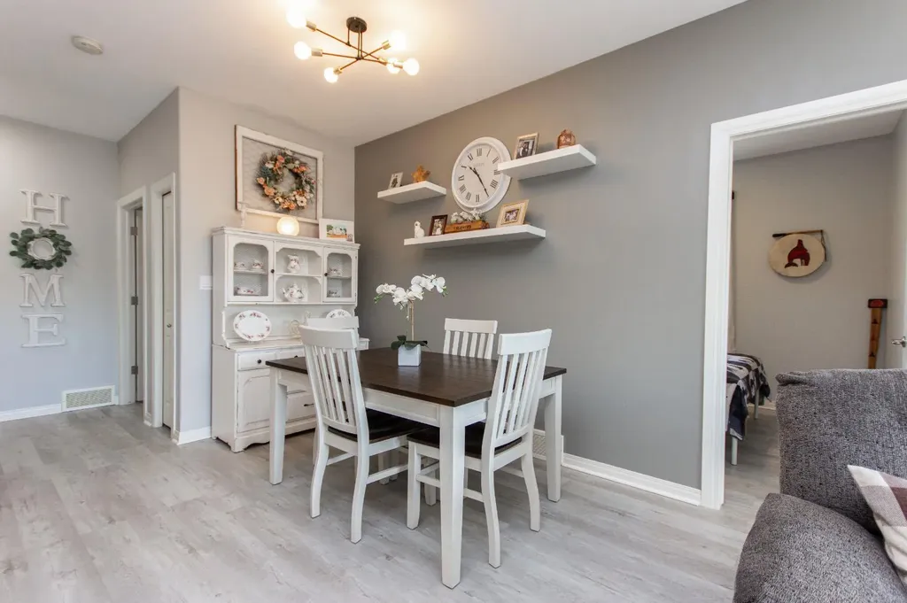 639 Oak Street Springbrook AB T4S 0E5