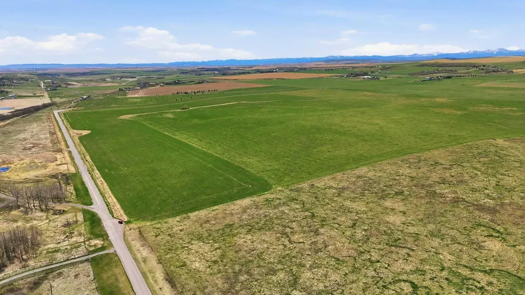 SE - 12- 20 - 1 W5 160 Acres Rural Foothills County AB T1S 6C5