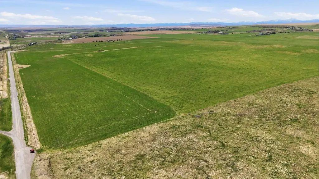 SE - 12- 20 - 1 W5 160 Acres Rural Foothills County AB T1S 6C5