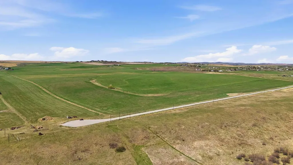 SE - 12- 20 - 1 W5 160 Acres Rural Foothills County AB T1S 6C5