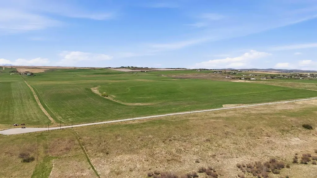SE - 12- 20 - 1 W5 160 Acres Rural Foothills County AB T1S 6C5