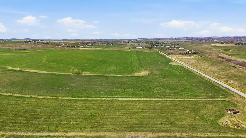 SE - 12- 20 - 1 W5 160 Acres Rural Foothills County AB T1S 6C5