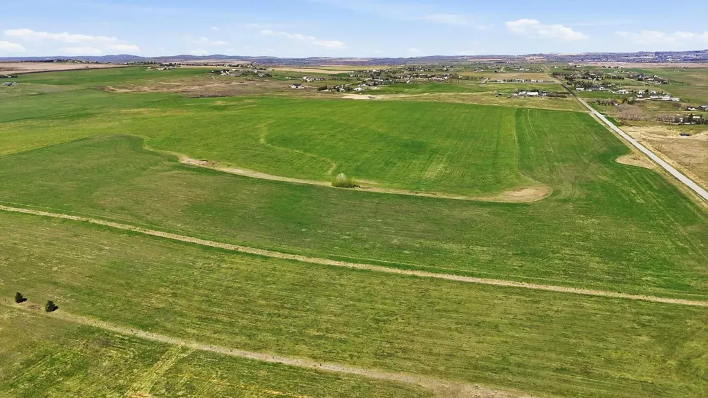 SE - 12- 20 - 1 W5 160 Acres Rural Foothills County AB T1S 6C5