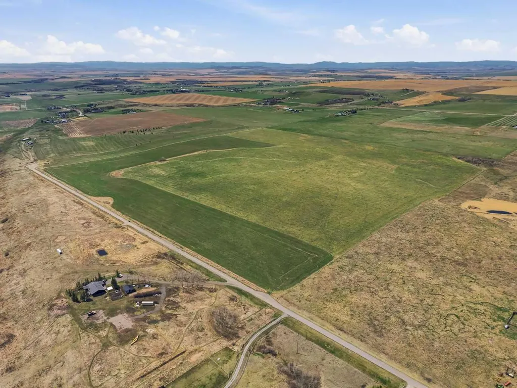 SE - 12- 20 - 1 W5 160 Acres Rural Foothills County AB T1S 6C5