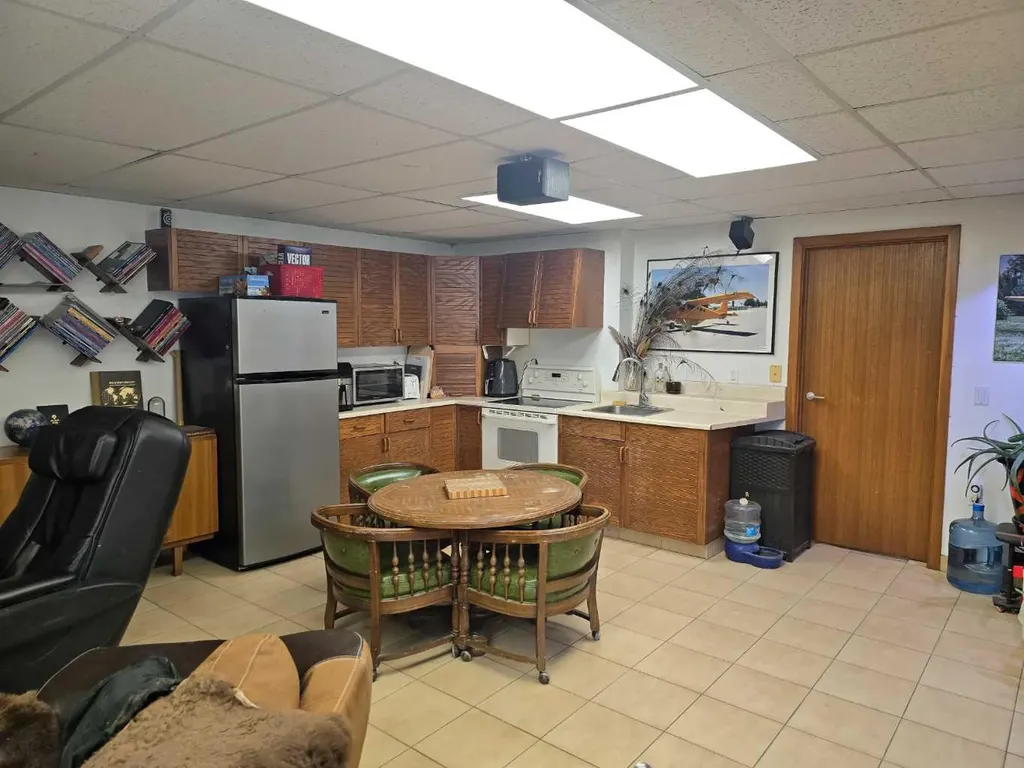 272128 Range Road 291 NE Airdrie AB T4A 2V7