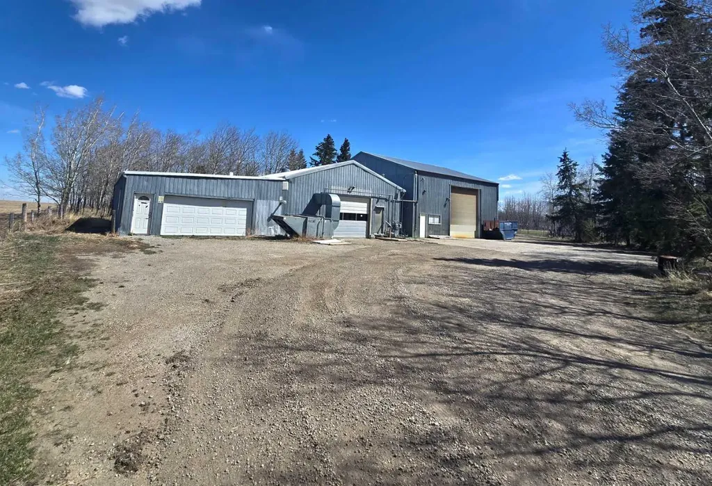 272128 Range Road 291 NE Airdrie AB T4A 2V7