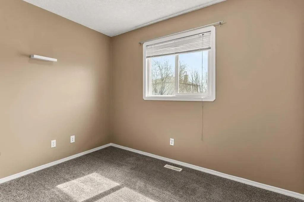 11353 82 Avenue Grande Prairie AB T8W 0A7