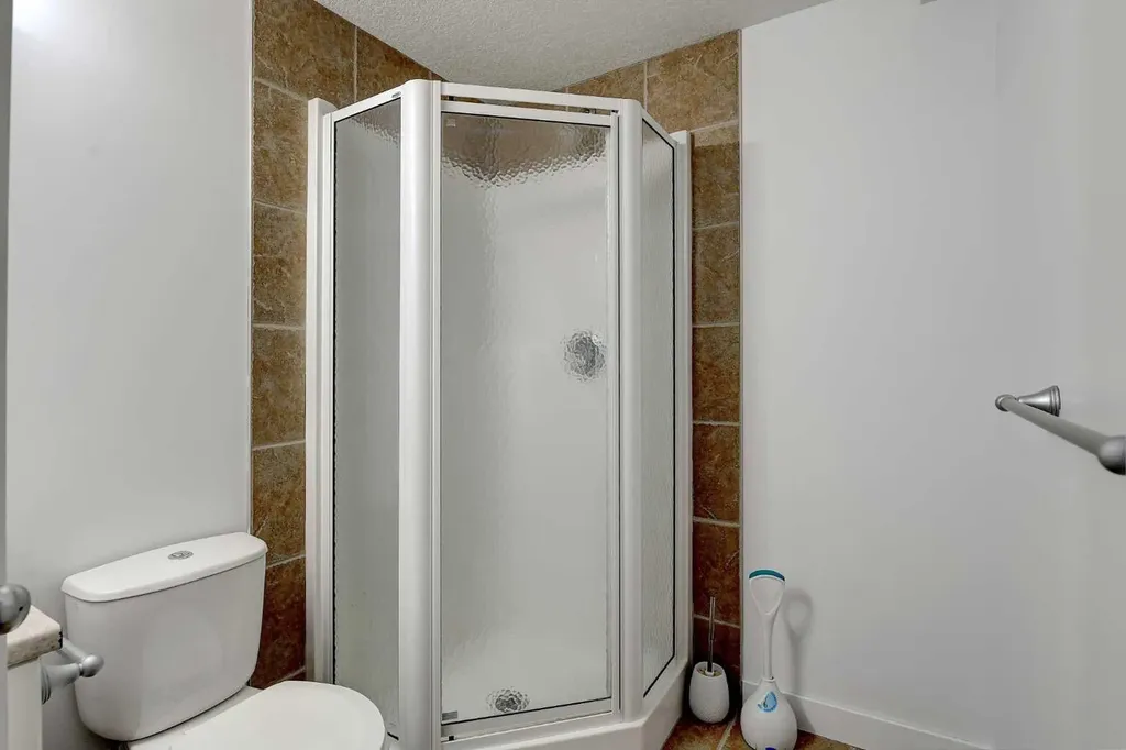 11353 82 Avenue Grande Prairie AB T8W 0A7