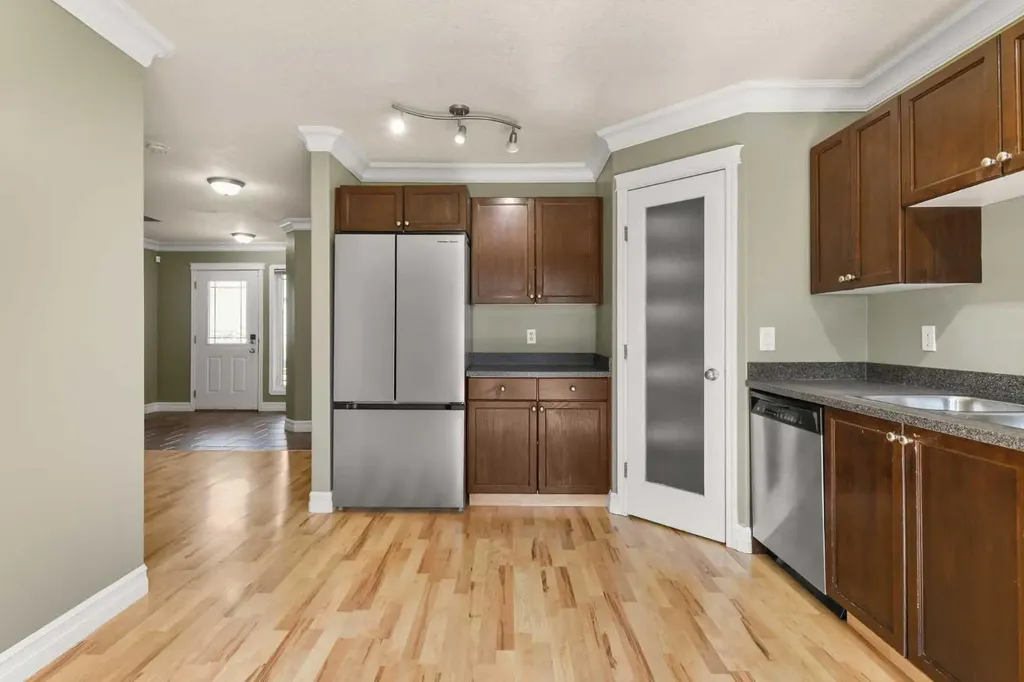 11353 82 Avenue Grande Prairie AB T8W 0A7