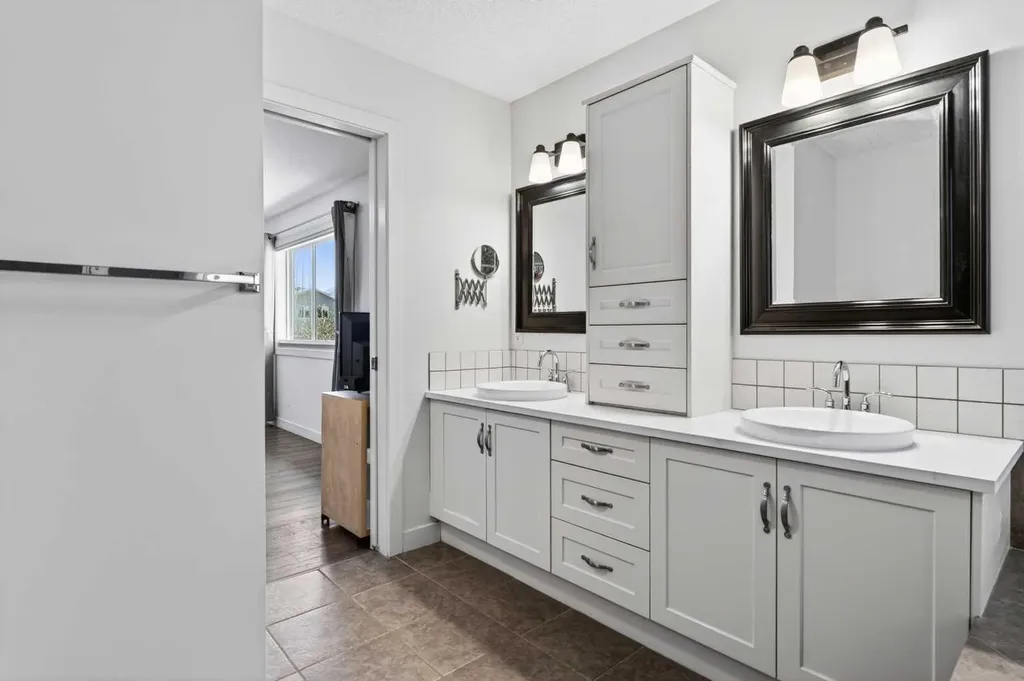421 Auburn Bay Boulevard SE Calgary AB T3M 0K3