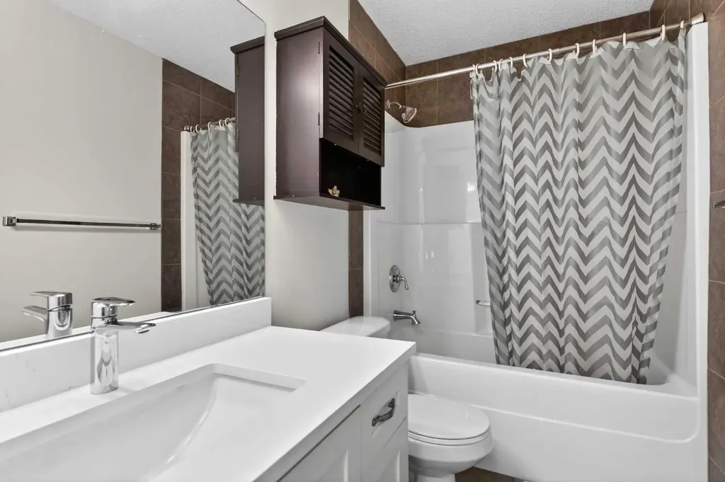 421 Auburn Bay Boulevard SE Calgary AB T3M 0K3