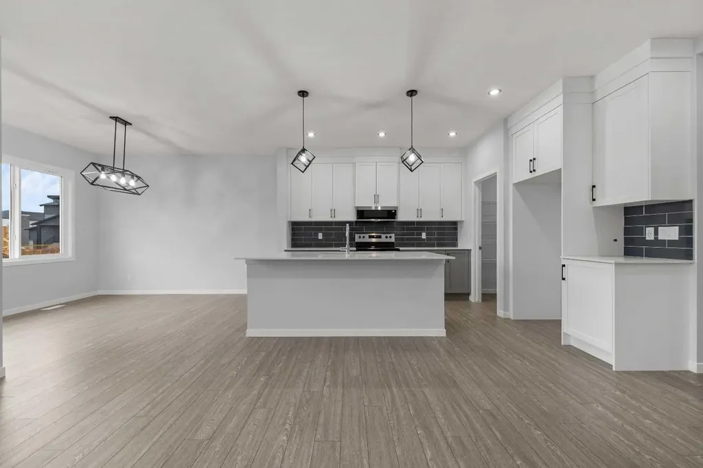 532 Clearwater Heath Chestermere AB T1X 3A5
