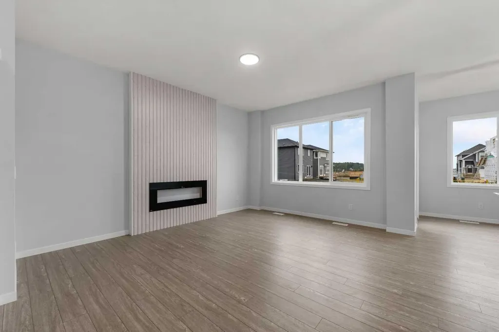 532 Clearwater Heath Chestermere AB T1X 3A5