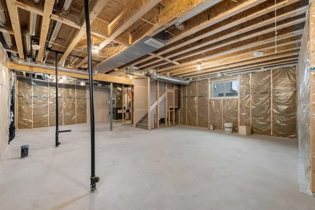 532 Clearwater Heath Chestermere AB T1X 3A5