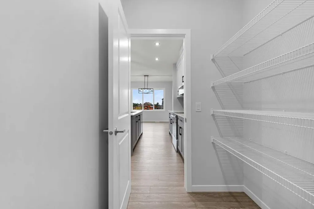 532 Clearwater Heath Chestermere AB T1X 3A5