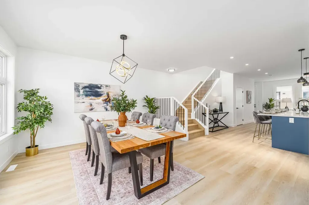 423 Hendon Drive NW Calgary AB T2K 2A1