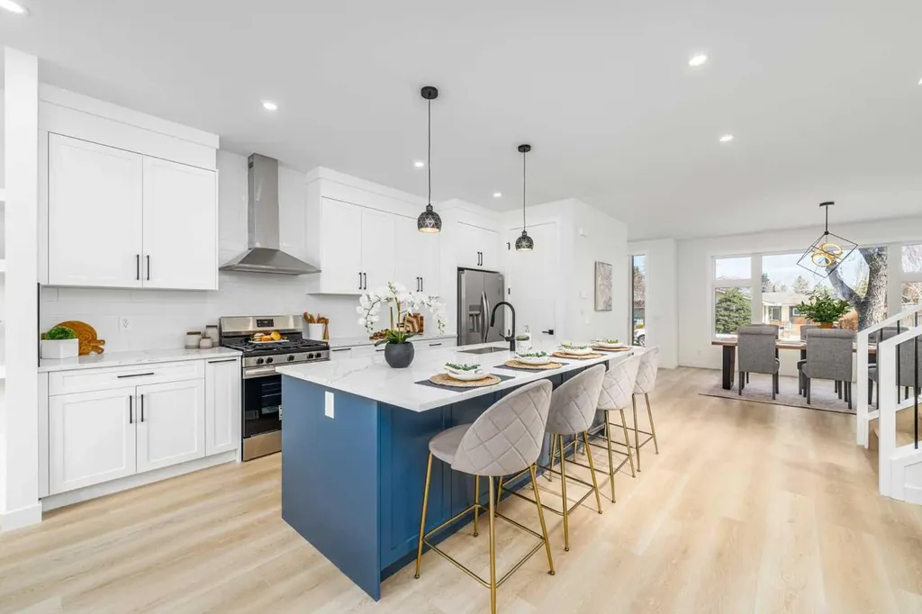 423 Hendon Drive NW Calgary AB T2K 2A1