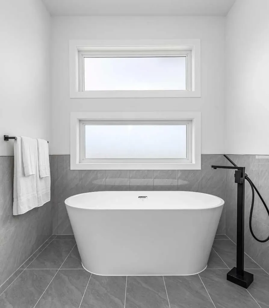 423 Hendon Drive NW Calgary AB T2K 2A1