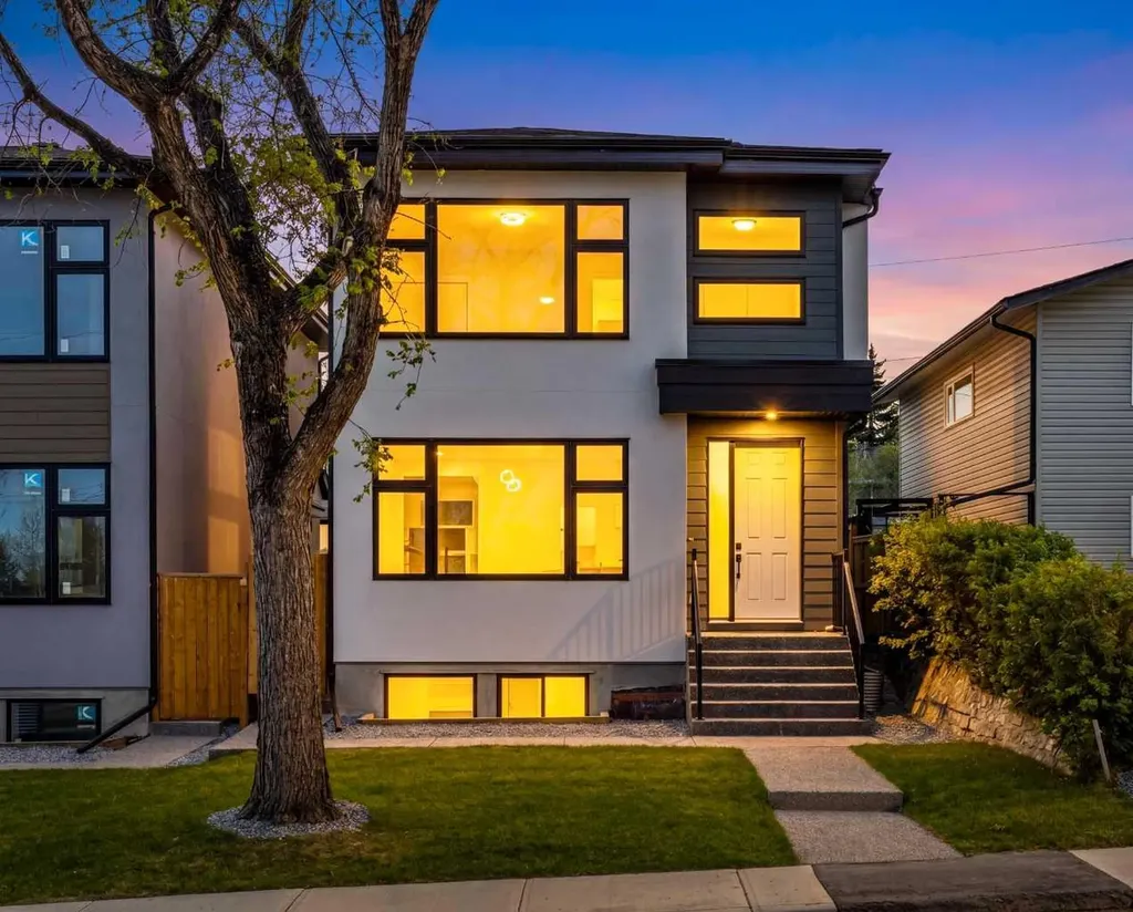 423 Hendon Drive NW Calgary AB T2K 2A1