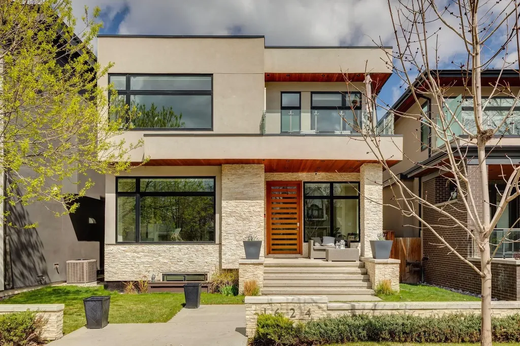 1624 Broadview Road NW Calgary AB T2N 3H1