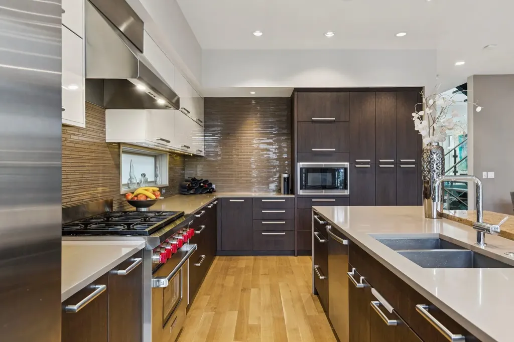 1624 Broadview Road NW Calgary AB T2N 3H1