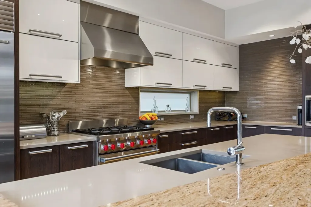 1624 Broadview Road NW Calgary AB T2N 3H1