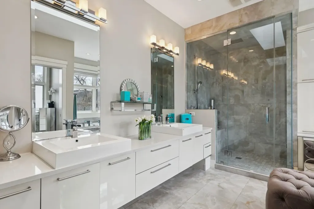 1624 Broadview Road NW Calgary AB T2N 3H1