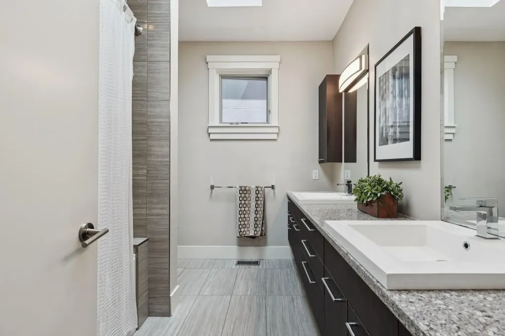 1624 Broadview Road NW Calgary AB T2N 3H1