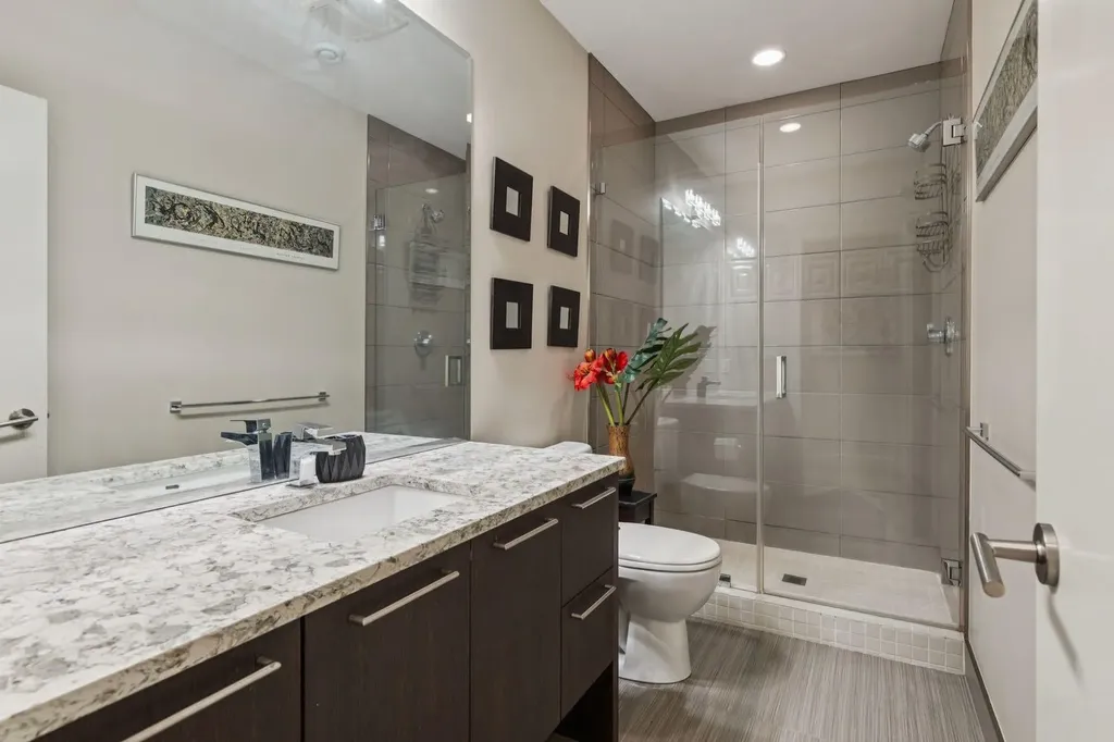 1624 Broadview Road NW Calgary AB T2N 3H1