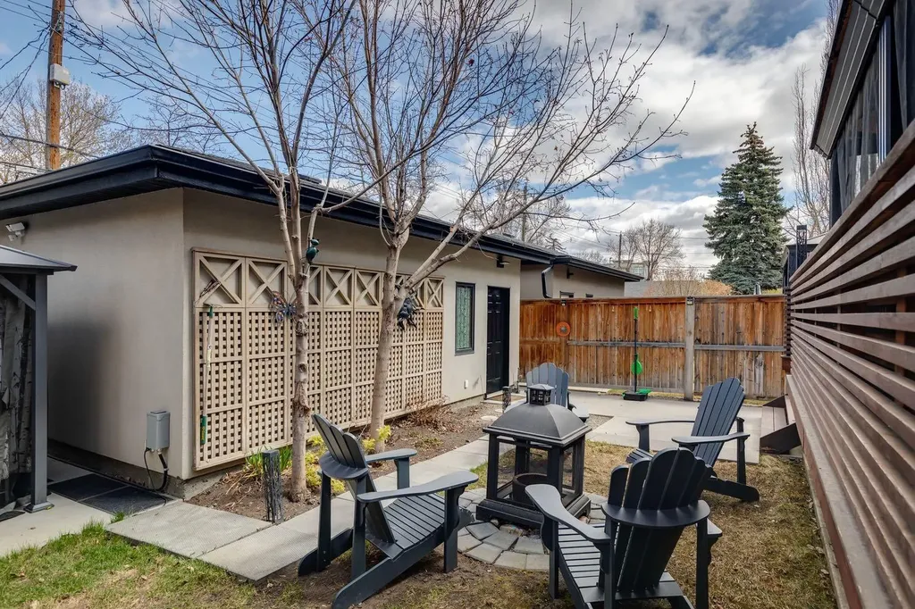 1624 Broadview Road NW Calgary AB T2N 3H1