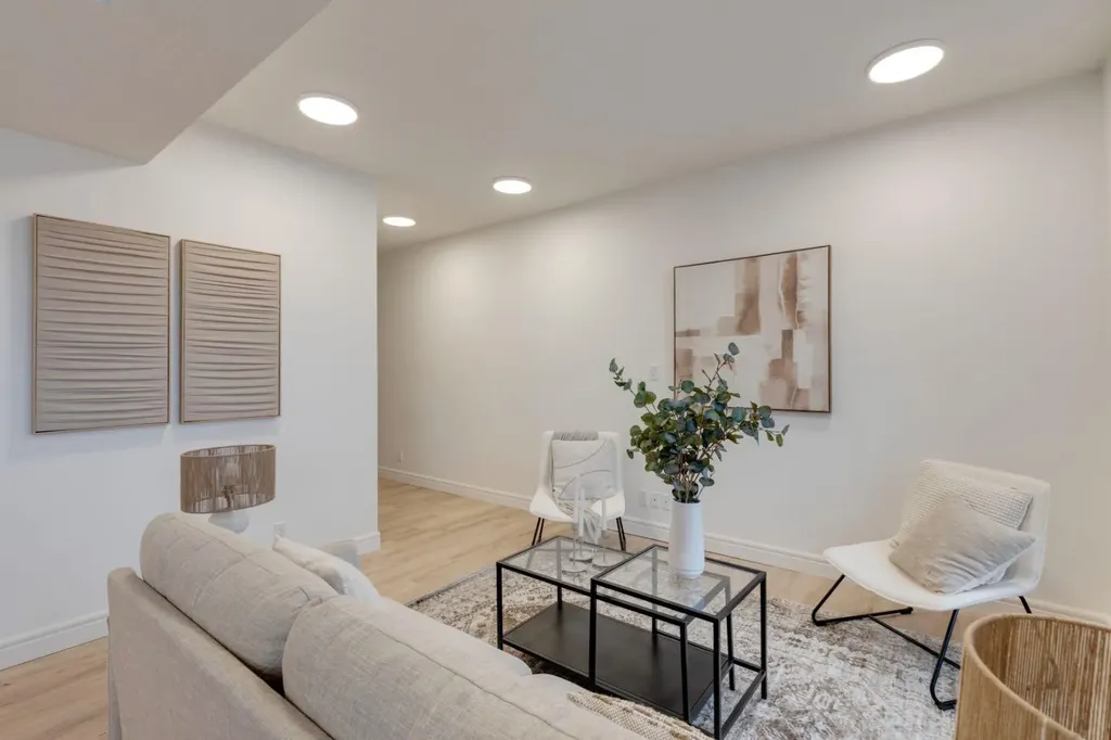 14800 1 Street NW Calgary AB T3P 1H9