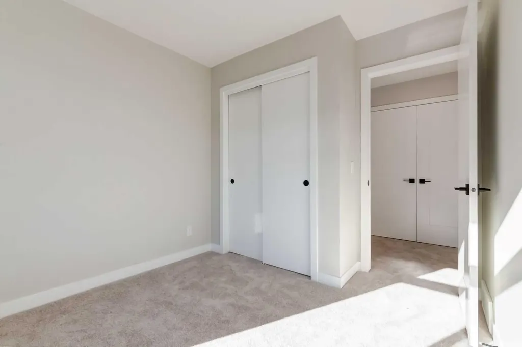 14800 1 Street NW Calgary AB T3P 1H9