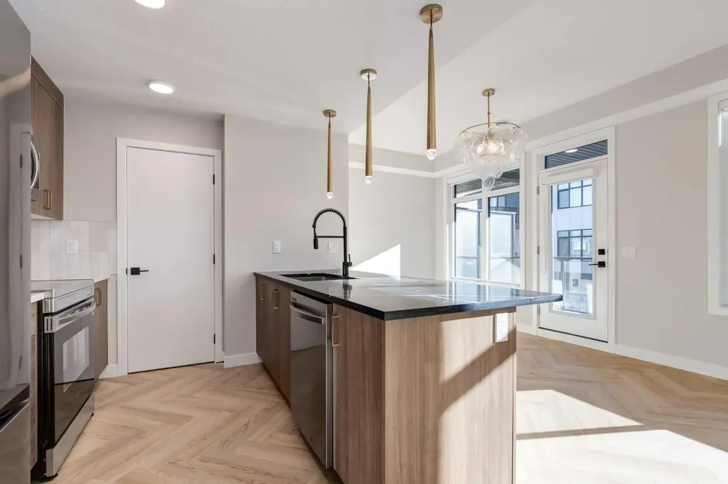 14800 1 Street NW Calgary AB T3P 1H9