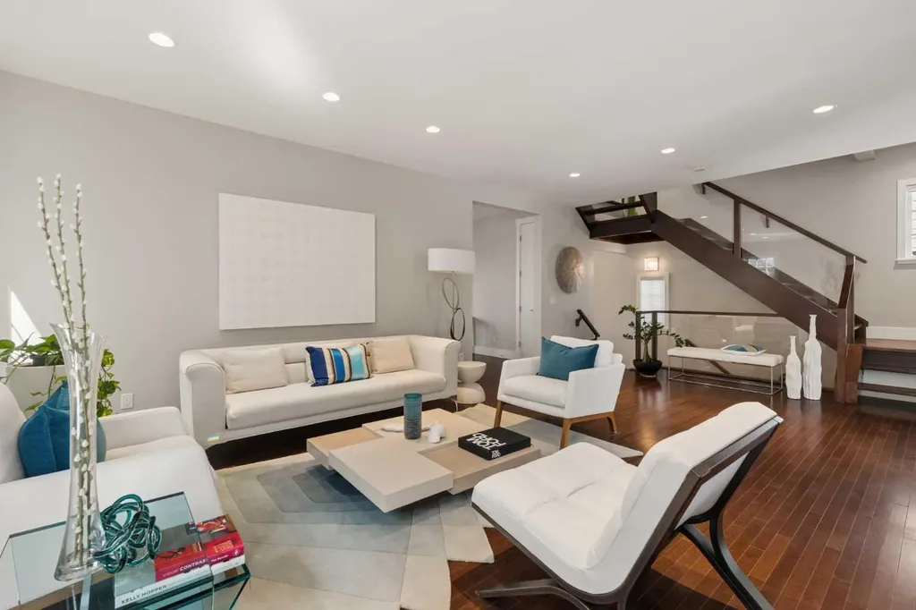 51 Hong Kong Road SW Calgary AB T3E 7A7