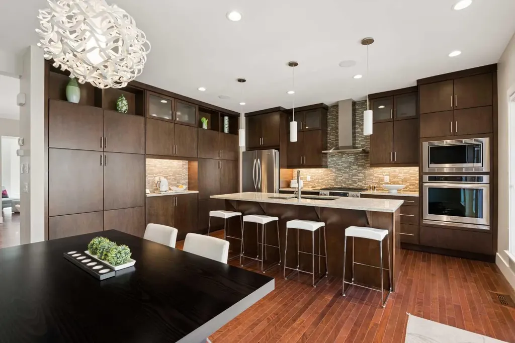 51 Hong Kong Road SW Calgary AB T3E 7A7
