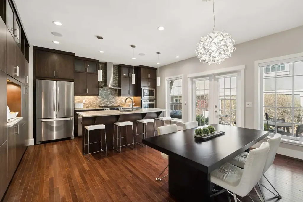 51 Hong Kong Road SW Calgary AB T3E 7A7