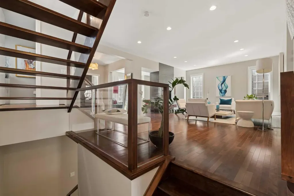 51 Hong Kong Road SW Calgary AB T3E 7A7