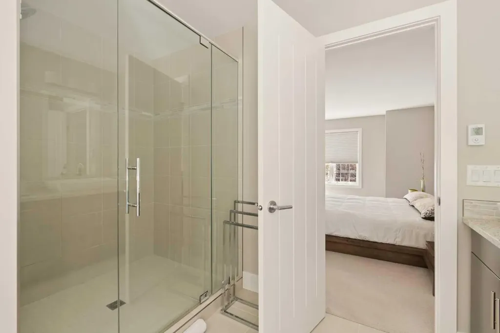 51 Hong Kong Road SW Calgary AB T3E 7A7