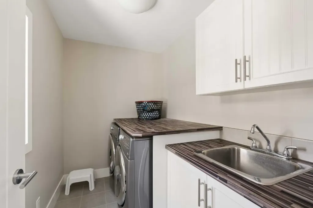 51 Hong Kong Road SW Calgary AB T3E 7A7