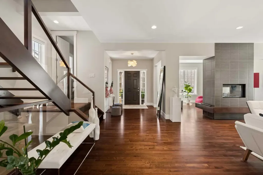 51 Hong Kong Road SW Calgary AB T3E 7A7