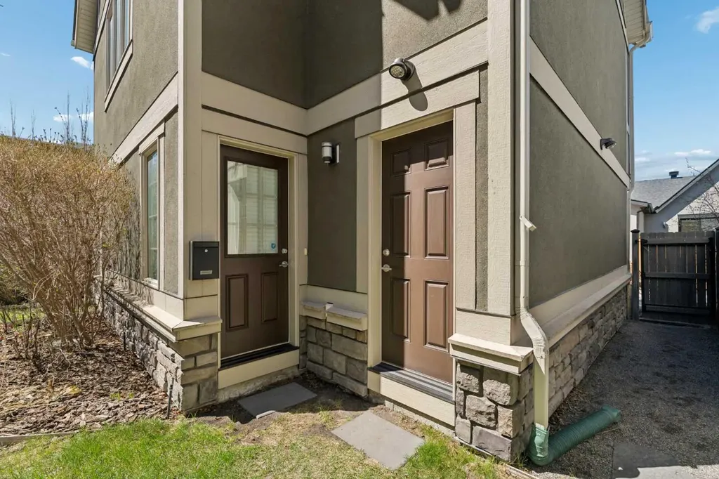 51 Hong Kong Road SW Calgary AB T3E 7A7