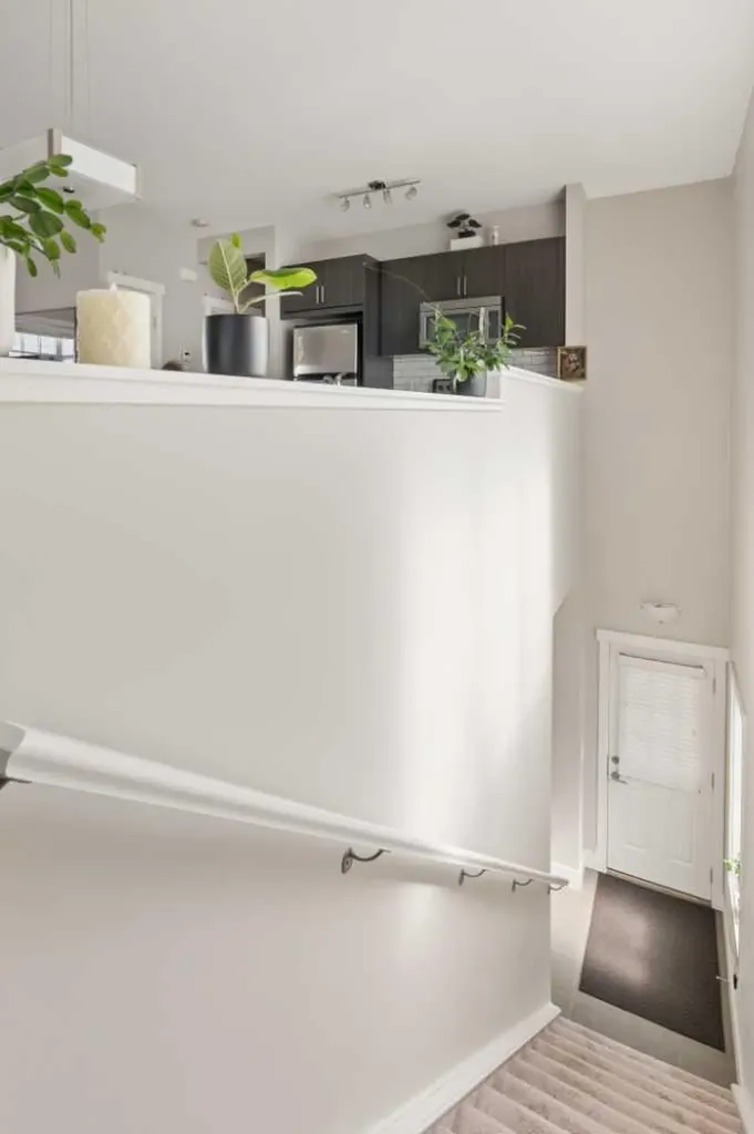 51 Hong Kong Road SW Calgary AB T3E 7A7