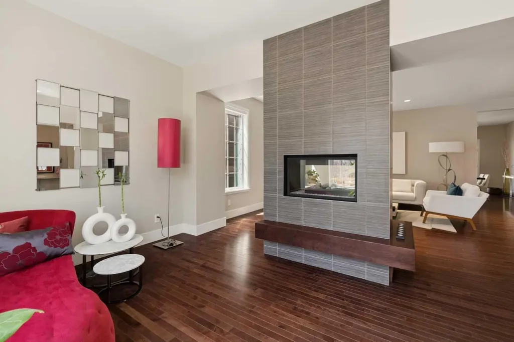 51 Hong Kong Road SW Calgary AB T3E 7A7